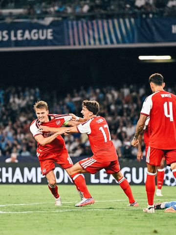 آرسنال يعود بانتصار ثمين على نابولي في دوري أبطال أوروبا