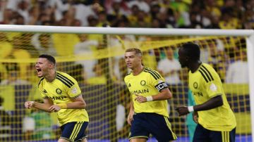 النصر يستعيد الانتصارات بثنائية أمام أبها