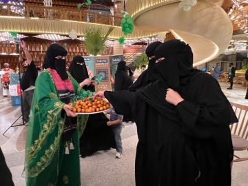 جمال الموروث السعودي يجسد روح الانتماء والهوية الوطنية في اليوم الوطني جمال الموروث السعودي يجسد روح الانتماء والهوية الوطنية في اليوم الوطني