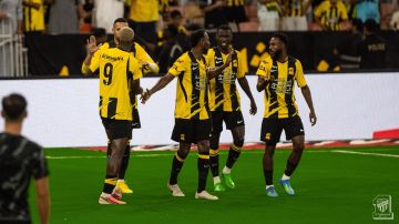 الاتحاد يحسم مواجهة الفيحاء بثنائية الاتحاد يحسم مواجهة الفيحاء بثنائية