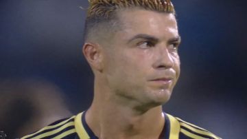 حسرة رونالدو بعد هدف الخليج الأول ضد النصر.. فيديو