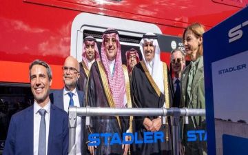 الخطوط الحديدية السعودية توقع اتفاقية لتمويل شراء 10 قطارات ركاب جديدة الخطوط الحديدية السعودية توقع اتفاقية لتمويل شراء 10 قطارات ركاب جديدة