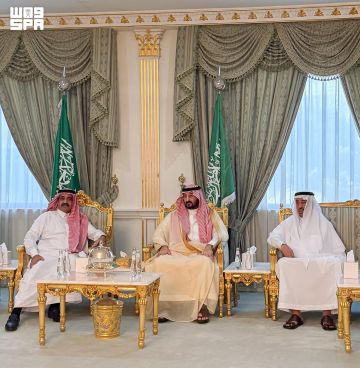 وزير الحرس الوطني يقدم واجب العزاء لذوي نايف الدويش