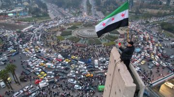 قرار عربي ينهي عقوبات 15 عاما على سوريا قرار عربي ينهي عقوبات 15 عاما على سوريا