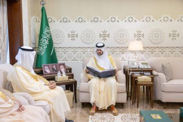 نائب أمير الشرقية يستقبل رئيس جامعة الإمام عبدالرحمن بن فيصل نائب أمير الشرقية يستقبل رئيس جامعة الإمام عبدالرحمن بن فيصل