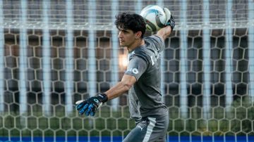 ياسين بونو ينضم للتدريبات الجماعية قبل مواجهة التعاون ياسين بونو ينضم للتدريبات الجماعية قبل مواجهة التعاون