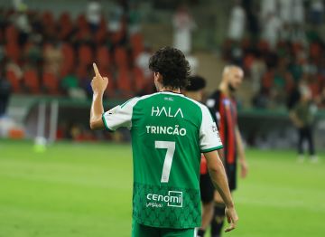 الأهلي يصالح جماهيره بخماسية في مرمى الرياض