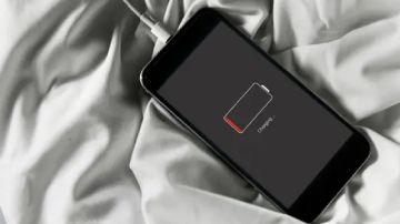 نصائح احرص على اتباعها لجعل بطارية هاتفك تدوم 24 ساعة كاملة نصائح احرص على اتباعها لجعل بطارية هاتفك تدوم 24 ساعة كاملة