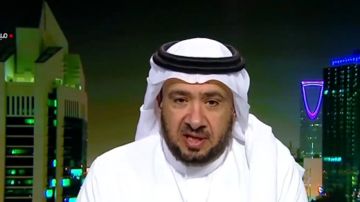 غرم العمري: مدرب الأهلي باي باي والقرار اتخذ برحيله.. فيديو غرم العمري: مدرب الأهلي باي باي والقرار اتخذ برحيله.. فيديو