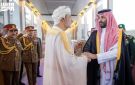 سلطان عمان يغادر جدة وسمو ولي العهد في مقدمة مودعيه