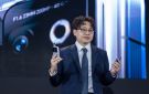 HONOR تكشف عن أول هاتف روبوتي في العالم Robot Phone خلال LEAP 2026