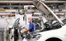 طلبات المصانع الألمانية ترتفع بأكثر من المتوقع للشهر الثالث