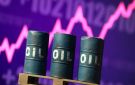 أسعار النفط تقفز 5 وبرنت يتجاوز 106 دولارات للبرميل
