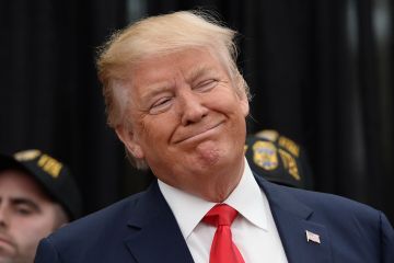 الديمقراطيون يذكرونه بدولة عربية.. تفاعل كبير مع تصريحات ترامب (فيديو)