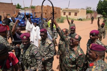 رئيس مجلس السيادة السوداني: سنقتص لأهلنا الذين أصابهم الظلم في الفاشر رئيس مجلس السيادة السوداني: سنقتص لأهلنا الذين أصابهم الظلم في الفاشر