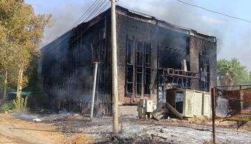 قوات الدفاع المدني تسيطر على حريق بوزارة الاستثمار الاتحادية ووالي الخرطوم يجدد مناشدته بتأمين العقارات الخالية