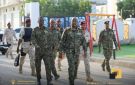 البرهان وكباشي يقدمان واجب العزاء في ناظر عموم قبائل دار حمر الأمير عبد القادر منعم منصور - sd