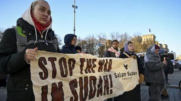 قوات الدعم السريع تعلن هدنة إنسانية من طرف واحد قوات الدعم السريع تعلن هدنة إنسانية من طرف واحد