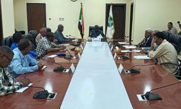 بعد وصول الدفعة الأولى من محولات الكهرباء .. لجنة برئاسة والي الخرطوم تضع أسس توزيع المحولات حسب الأولويات للمرافق الخدمية ومناطق الكثافة السكانية العالية بعد وصول الدفعة الأولى من محولات الكهرباء .. لجنة برئاسة والي الخرطوم تضع أسس توزيع المحولات حسب الأولويات للمرافق الخدمية ومناطق الكثافة السكانية العالية