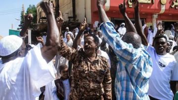 السودان: تصعيد جديد في غرب كردفان واستمرار نزوح سكان الفاشر السودان: تصعيد جديد في غرب كردفان واستمرار نزوح سكان الفاشر