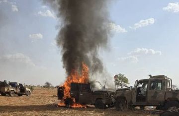 مصادر عسكرية سودانية: مقتل 6 من قيادات الدعم السريع في محور بابنوسة (فيديو) مصادر عسكرية سودانية: مقتل 6 من قيادات الدعم السريع في محور بابنوسة (فيديو)