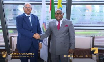 عضو مجلس السيادة الفريق مهندس إبراهيم جابر يصل كينشاسا للمشاركة في القمة التاسعة لمنطقة البحيرات عضو مجلس السيادة الفريق مهندس إبراهيم جابر يصل كينشاسا للمشاركة في القمة التاسعة لمنطقة البحيرات