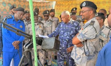 وزير الداخلية يشيد بإنجاز مكافحة التهريب بالقطاع الشمالي بضبطها عدد (200) قطعة سلاح بنهر النيل