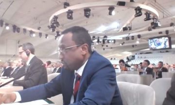 السودان ينسحب من مؤتمر دولي احتجاجا على اختيار الامارات رئيسا لمنظمة السياحة السودان ينسحب من مؤتمر دولي احتجاجا على اختيار الامارات رئيسا لمنظمة السياحة