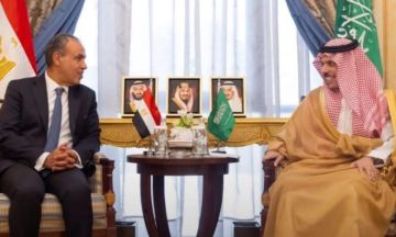 السعودية ومصر تؤكدان ضرورة وقف القتال بالسودان السعودية ومصر تؤكدان ضرورة وقف القتال بالسودان
