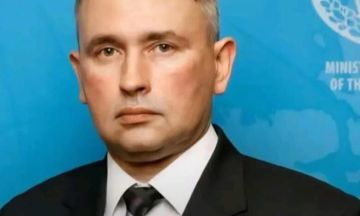 السفير الروسي: السودان يستورد منتجات زراعية ومحروقات من روسيا عبر دولة ثالثة السفير الروسي: السودان يستورد منتجات زراعية ومحروقات من روسيا عبر دولة ثالثة