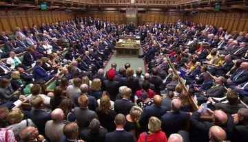 صحيفة أمريكية: ضغوط على الحكومة البريطانية لوقف تسليح الإمارات والمليشيا صحيفة أمريكية: ضغوط على الحكومة البريطانية لوقف تسليح الإمارات والمليشيا