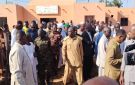 والي الخرطوم وأعضاء اللجنة العليا للطوارئ وإدارة الأزمة يتفقدون أحوال المواطنين الناجين من مذابح المليشيا في مناطق ام دم حاج أحمد وجبرة الشيخ
