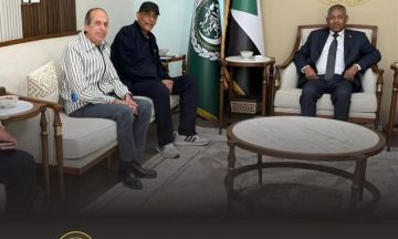 سفير السودان بالقاهرة يستقبل الفنان المصري احمد بدير والفنان محمد الصاوي في مقر السفارة بالقاهرة الجديدة
