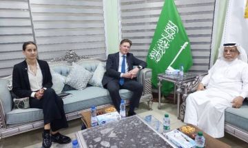 سفير خادم الحرمين الشريفين يستقبل الممثل الخاص للمملكة المتحدة في السودان