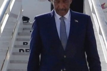 البرهان ينهي زيارة الى السعودية ووفد حكومي يتخلف في الرياض ومستشار ترامب يجري مباحثات في الرياض البرهان ينهي زيارة الى السعودية ووفد حكومي يتخلف في الرياض ومستشار ترامب يجري مباحثات في الرياض