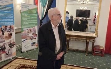 زعيم حزب العمال البريطاني السابق يزور سفارة السودان ويؤكد تضامنه مع السودان