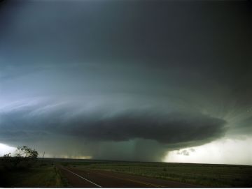 أبرز الكوارث الطبيعية التي ألمت بالأرض عام 2025 (فيديو صور)