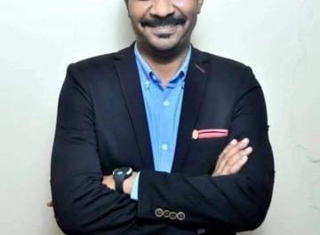 العثور على الإعلامي والمذيع بقناة النيل الأزرق، محمد محمود حسكا متوفيا داخل شقته بالعاصمة المصرية العثور على الإعلامي والمذيع بقناة النيل الأزرق، محمد محمود حسكا متوفيا داخل شقته بالعاصمة المصرية