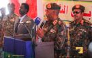 حيا الدرع والمشتركة.. البرهان يتعهد بصياغة السودان من جديد والعودة للعلم القديم