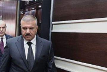 العراق يوجه الدعوة للبرهان لحضور القمة العربية في بغداد (صور)