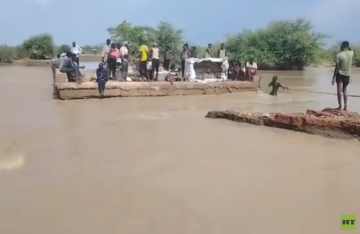 السودان.. انهيار جسر حيوي يربط بين مدينة الرهد بولاية شمال كردفان ومناطق سدرة وجبل الداير (فيديو)