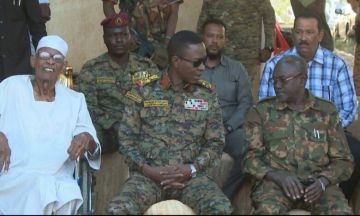 الفريق الكباشي يقدم تعازي مجلس السيادة في فقيد الرياضة الكابتن سليمان عبدالقادر