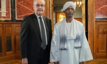 المندوب الدائم بجنيف، ينقل تحيات فخامة رئيس مجلس السيادة الإنتقالي إلى الرئيس السويسري