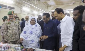 رئيس الوزراء يفتتح مصنع لولي للمواد الغذائية بالخرطوم