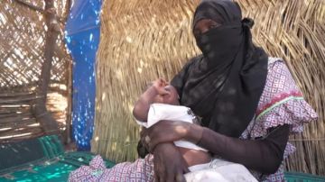 أربيها أم أتخلى عنها؟ صراع نفسي تعيشه أم سودانية أنجبت بسبب الاغتصاب أربيها أم أتخلى عنها؟ صراع نفسي تعيشه أم سودانية أنجبت بسبب الاغتصاب