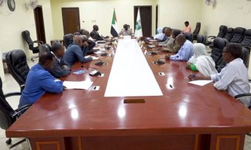 والي الخرطوم يؤكد أن قضايا وحقوق المعلمين تأتي على رأس الأولويات