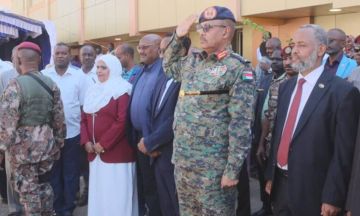 الفريق إبراهيم جابر يدشن إعادة تأهيل مستشفى أحمد قاسم لجراحة القلب وزراعة الكلى بالخرطوم الفريق إبراهيم جابر يدشن إعادة تأهيل مستشفى أحمد قاسم لجراحة القلب وزراعة الكلى بالخرطوم