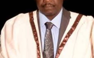 استقالة أمين الشؤون العلمية في جامعة الخرطوم بسبب ضغوط خارجية ومحاولات تزوير الشهادات الأكاديمية!