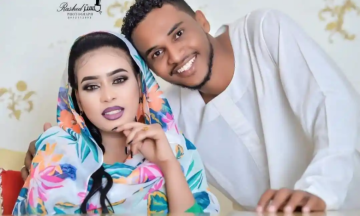 بعد سنوات من الصمت والد الفنانة السودانية إيمان الشريف يكشف سر الفيديو المثير بعد سنوات من الصمت والد الفنانة السودانية إيمان الشريف يكشف سر الفيديو المثير