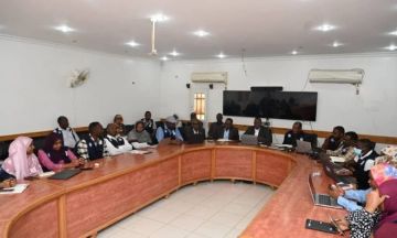 اجتماع مركز الطوارئ : انخفاض معدل الإصابة بحمى الضنك والكوليرا وارتفاع الملاريا